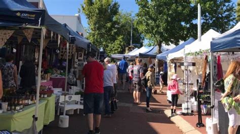 kalamunda markets saturday.
